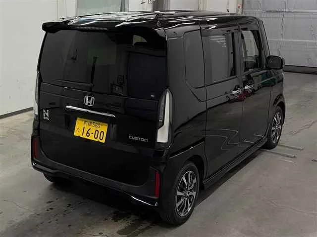 Honda N BOX CUSTOM  с аукциона в Японии
