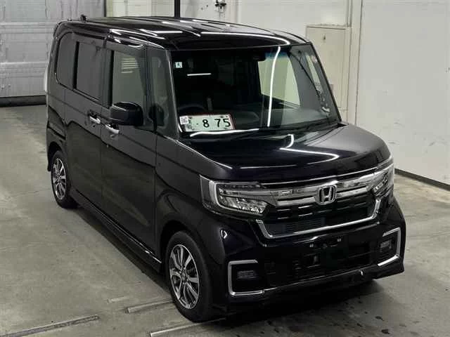 Honda N BOX CUSTOM  с аукциона в Японии