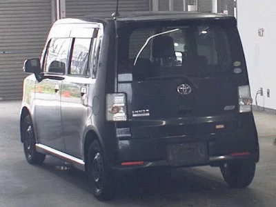 Toyota Pixis Space