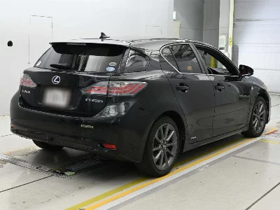 Lexus CT200h