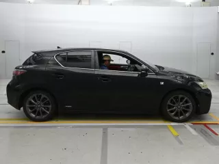 Lexus CT200h