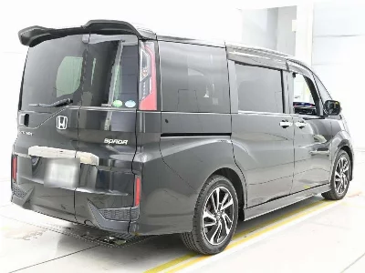 Honda STEPWGN SPADA