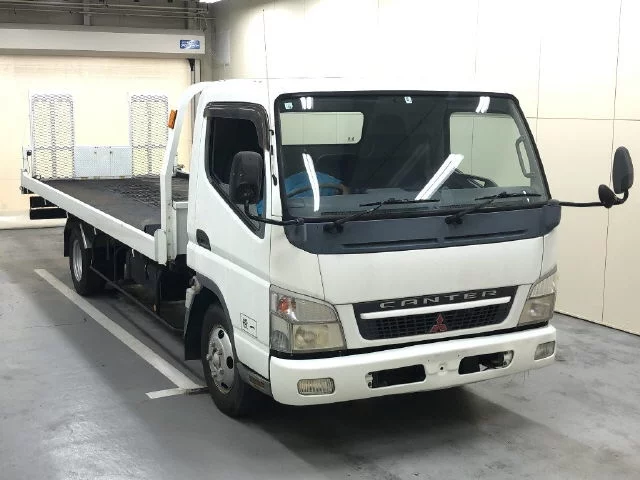 Mitsubishi Fuso Canter  с аукциона в Японии