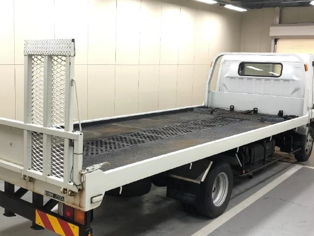 Mitsubishi Fuso Canter  с аукциона в Японии