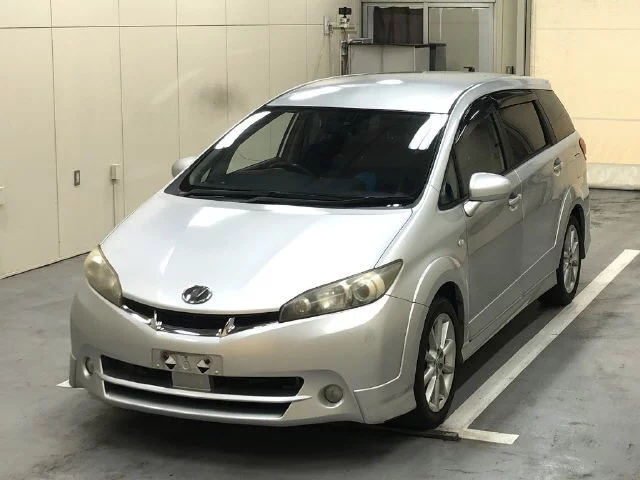 Toyota Wish  с аукциона в Японии