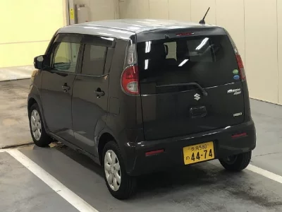 Suzuki MRWAGON