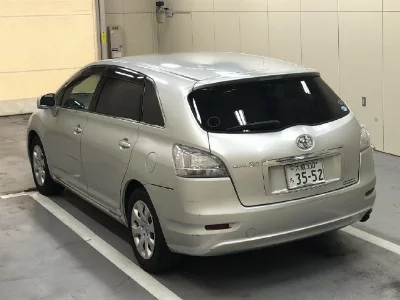 Toyota Mark X Zio