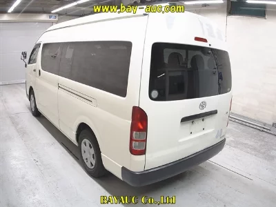 Toyota HiAce Commuter