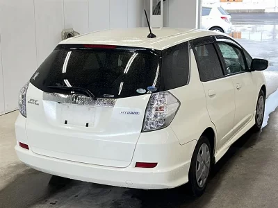 Honda FIT SHUTTLE HYBRID