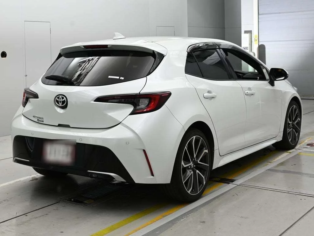 Toyota Corolla Hatchback  с аукциона в Японии