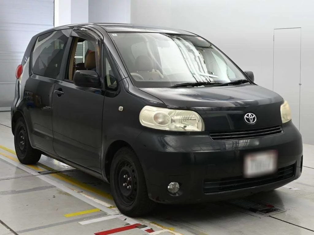 Toyota Porte  с аукциона в Японии