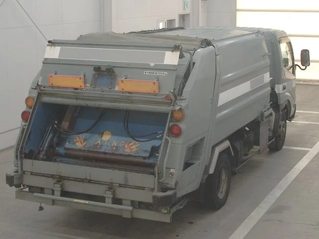 Hino Dutro  с аукциона в Японии