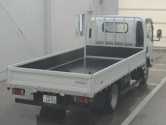Isuzu Elf  с аукциона в Японии