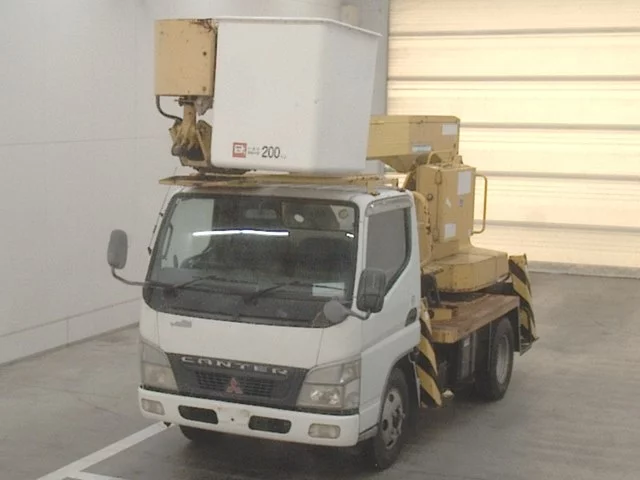 Mitsubishi Fuso Canter  с аукциона в Японии