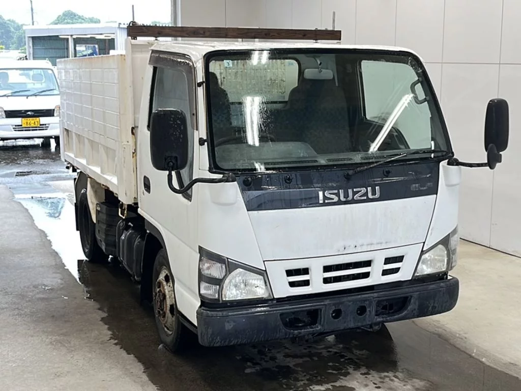 Isuzu Elf  с аукциона в Японии