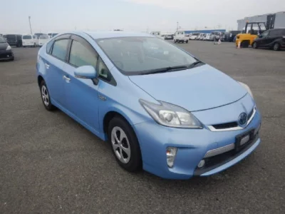 Toyota Prius PHV