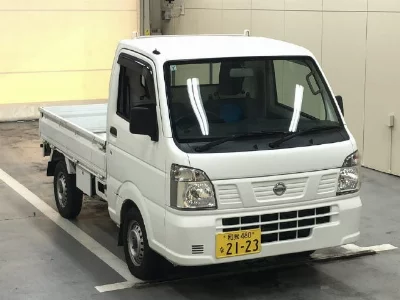 Nissan NT100 Clipper