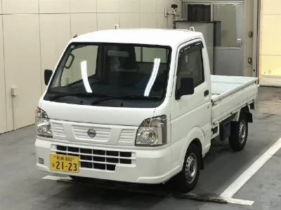 Nissan NT100 Clipper