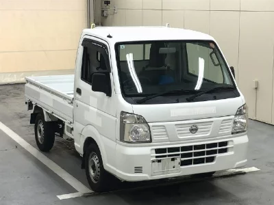 Nissan NT100 Clipper