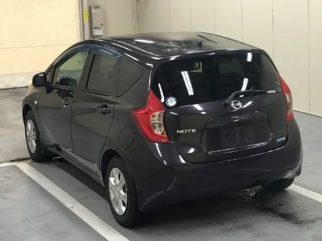 Nissan Note  с аукциона в Японии