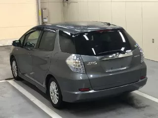 Honda FIT SHUTTLE HYBRID