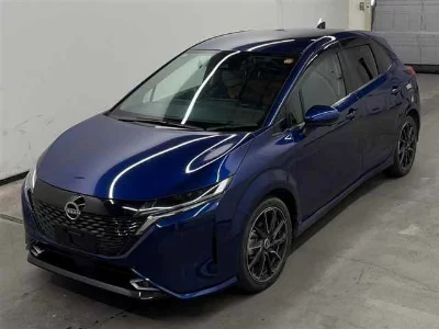Nissan Aura