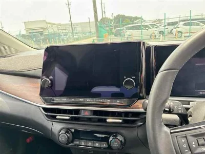 Nissan Aura