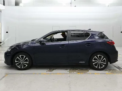 Lexus CT200h