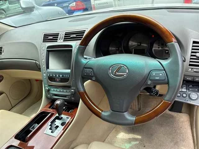 Lexus GS  с аукциона в Японии