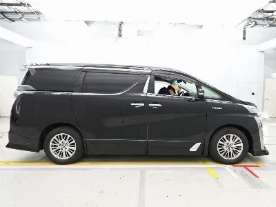 TOYOTA VELLFIRE HYBRID