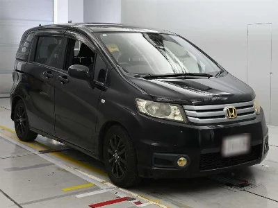 Honda Freed Spike