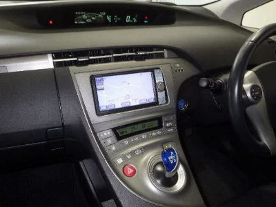 Toyota Prius PHV