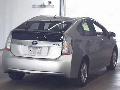 Toyota Prius PHV