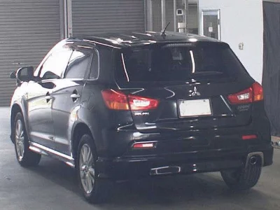 Mitsubishi RVR