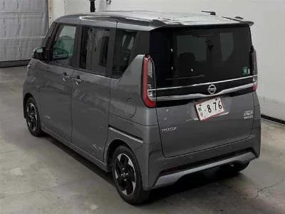 NISSAN ROOX