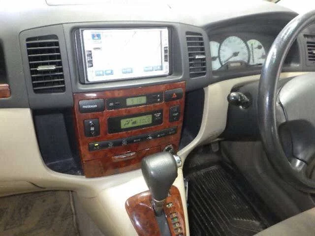 Toyota Corolla Spacio  с аукциона в Японии