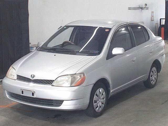 Toyota Platz  с аукциона в Японии