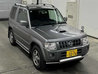 Nissan Kix
