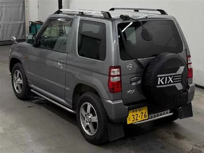 Nissan Kix