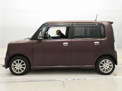 Toyota Pixis Space