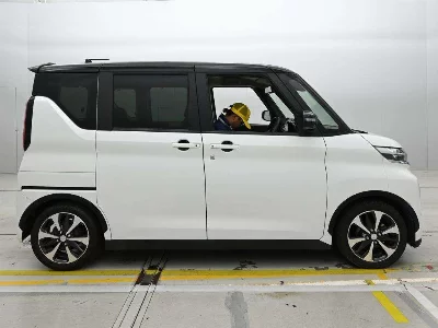 Mitsubishi eK X Space