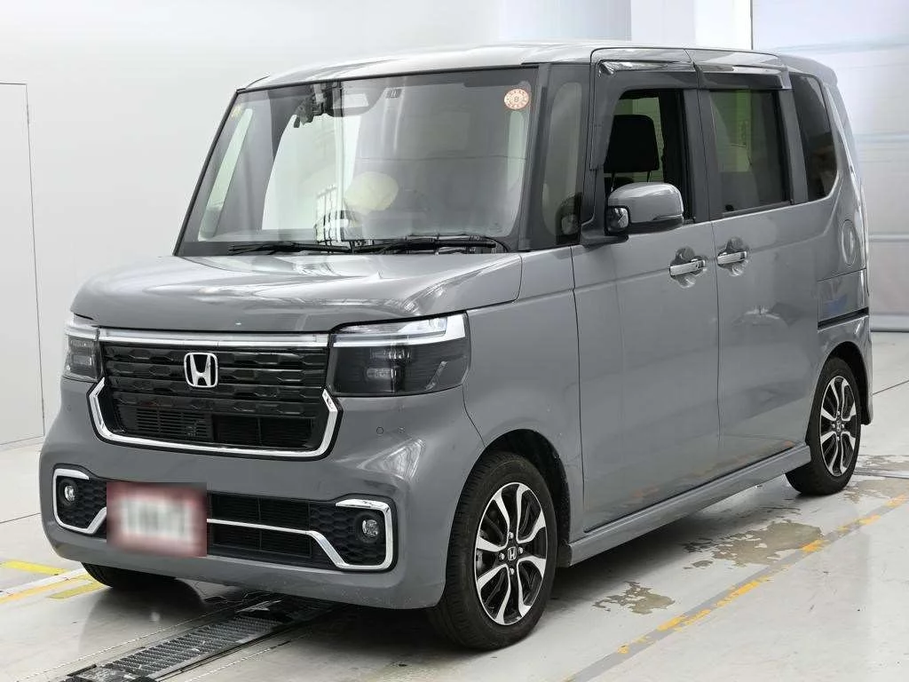 Honda N BOX CUSTOM  с аукциона в Японии