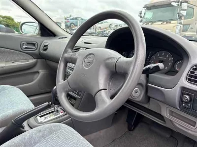 Nissan Sunny