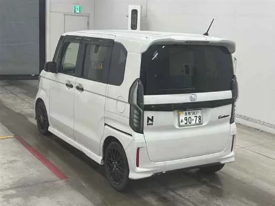 HONDA N BOX CUSTOM