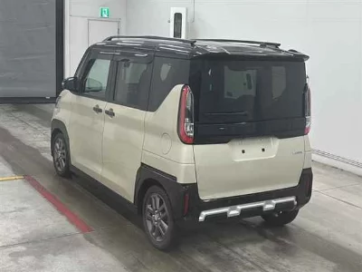 Mitsubishi Delica Mini