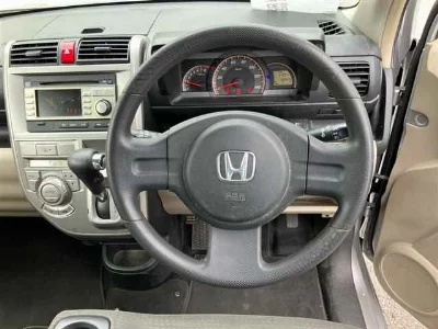 HONDA ZEST