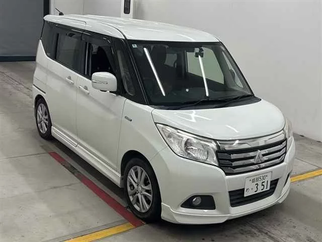 Mitsubishi Delica D:2  с аукциона в Японии