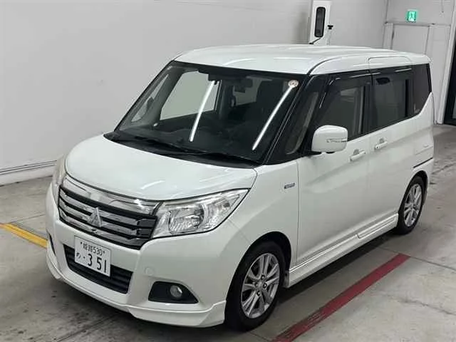 Mitsubishi Delica D:2  с аукциона в Японии