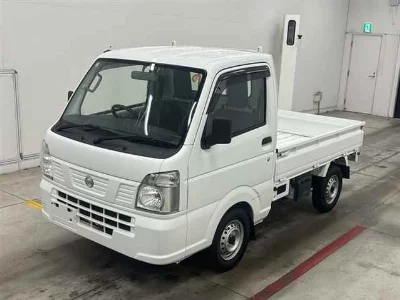 Nissan NT100 Clipper
