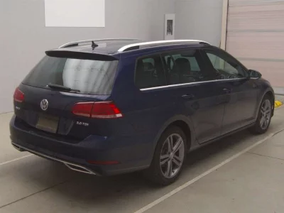 VOLKSWAGEN GOLF VARIANT